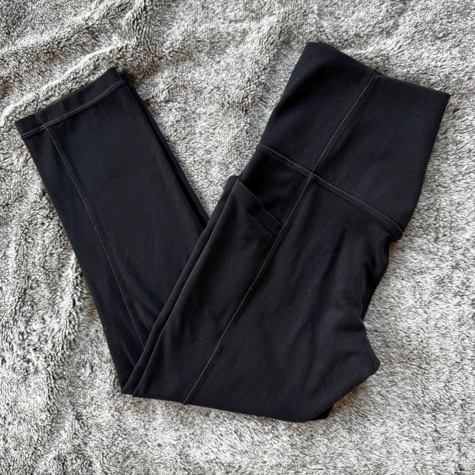 Athleta Salutation Stash Pocket XS in Powervita Fabric