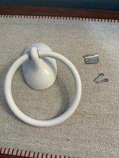 White Ceramic Porcelain Wall Mount Bathroom Towel Bar Holder With Mounting Plate