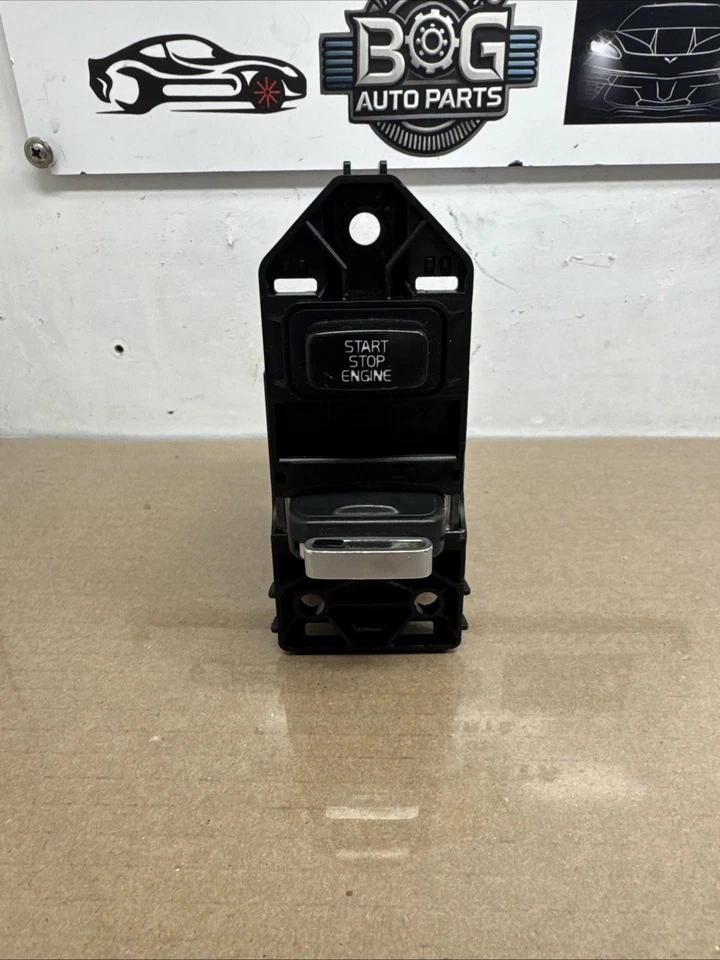 2010-2013 VOLVO XC60 GENUINE IGNITION SWITCH LOCK WITH KEY OEM 8G9N-11572-AB - Image 2 of 4