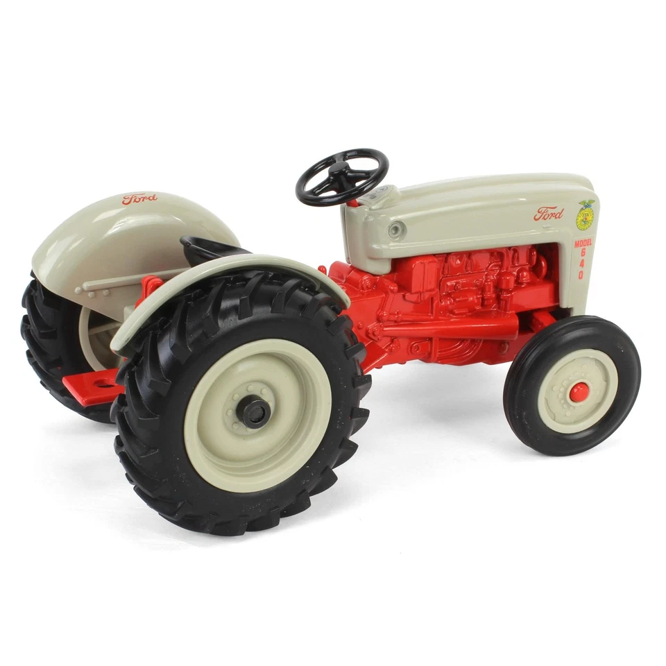ERTL 1/16 Ford 640 Tractor with FFA Logo 61024 - Image 3 of 4