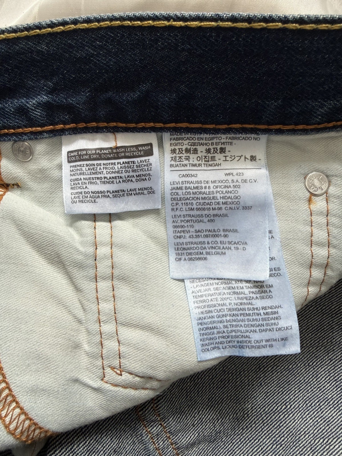 NWT Levi's Men's 505 Regular Fit 100% cotton Jeans 38x34 #005054886 thumbnail 12