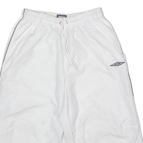 UMBRO Mens Sports Shorts White Relaxed M W26 - Picture 2 of 6