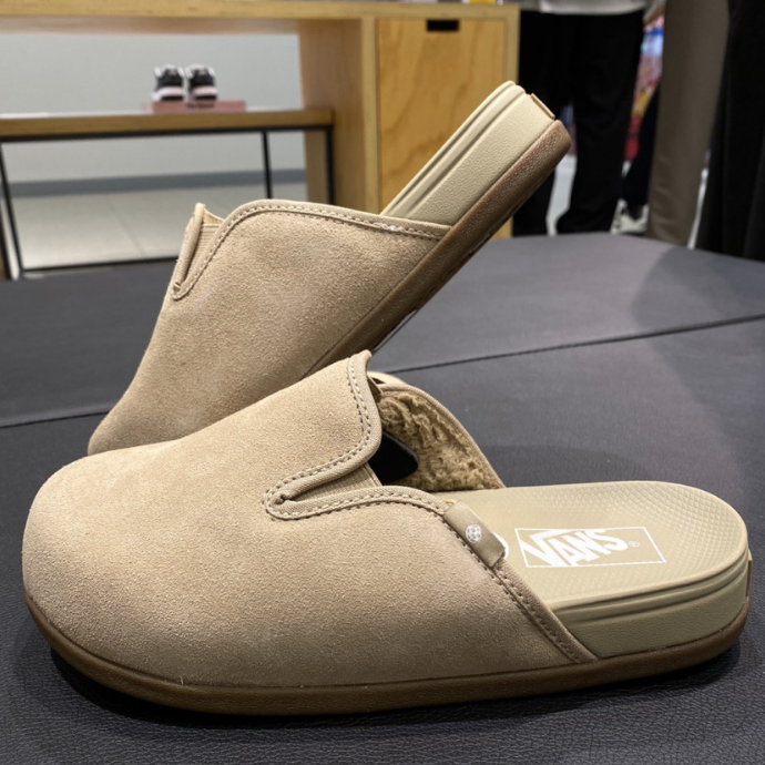 New Vans MTE Harbor Mule VR3 Slip On Shoes - Khaki (VN000CW3KHK