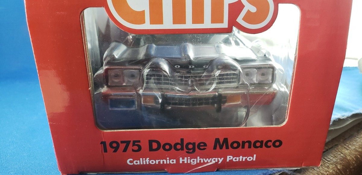 Autoworld 1975 Dodge Monaco 
