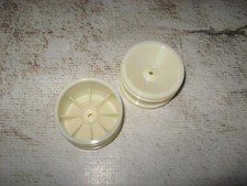 Vintage RC Trinity 2.2  Kyosho Series Rear Wheels Plastic White 2 7416