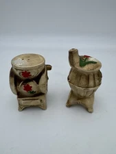 VINTAGE ARTMARK COFFEE GRINDER POT BELLY STOVE SALT & PEPPER SHAKERS JAPAN