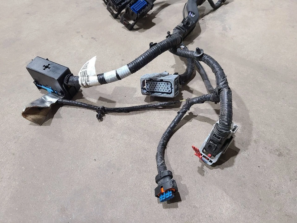 Chevrolet Trax 2017 (1,4 L/AT) arnés de cables del motor sin niebla n.º de parte: 42474468 Foto 3 de 4