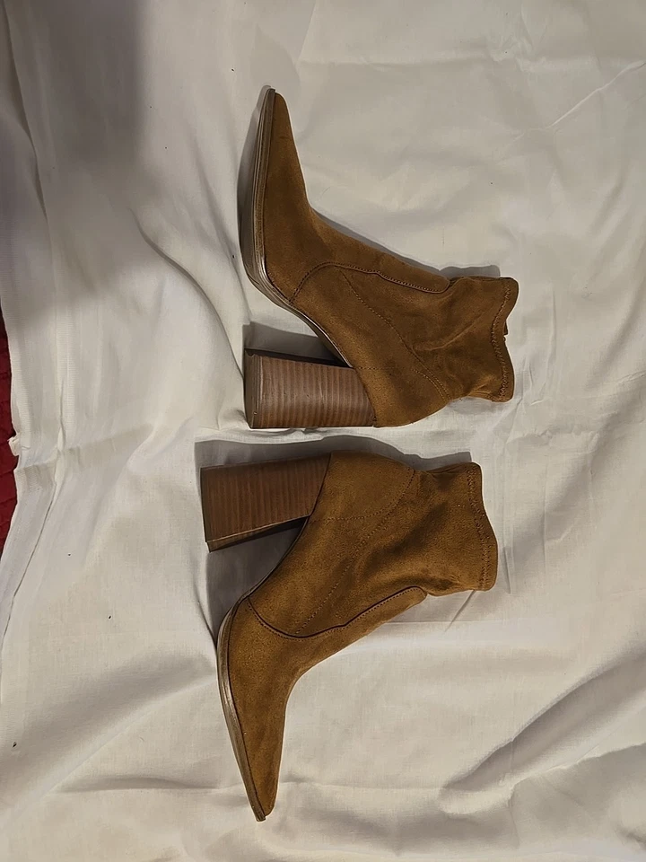 Steve Madden Women's Brown Leather Touchdown Boot With Side Zipper Size 10 - Image 2 of 4