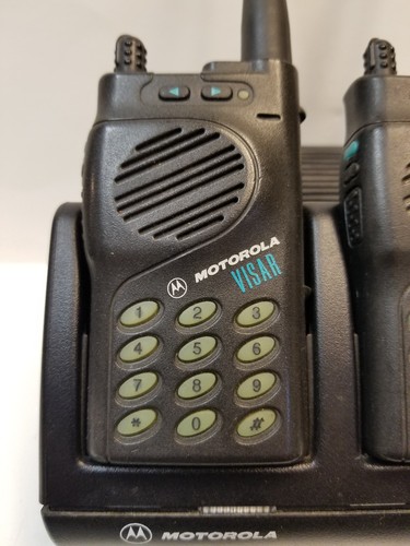 Motorola Visar 2 Motorola VHF & UHF My Personal Radio's From The old Day's. - Picture 2 of 6