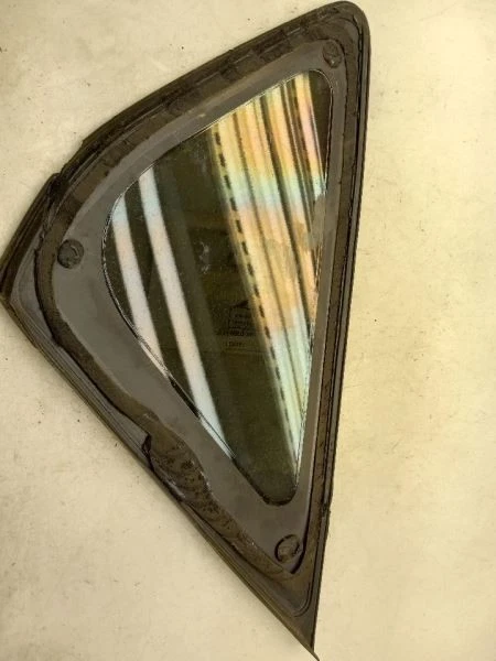 04-09 TOYOTA PRIUS 1.5L 4CYL DRIVER SIDE QUARTER GLASS - Image 2 of 4
