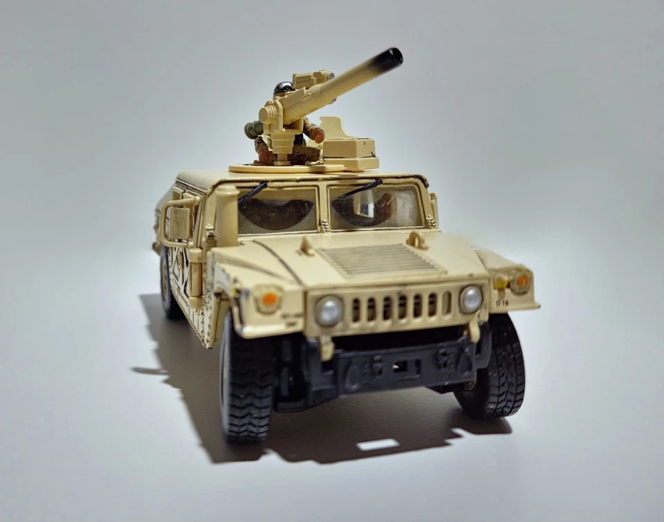 Juguetes siglo XXI/Fuerzas del Valor Humvee escala 1:32 Foto 4 de 4