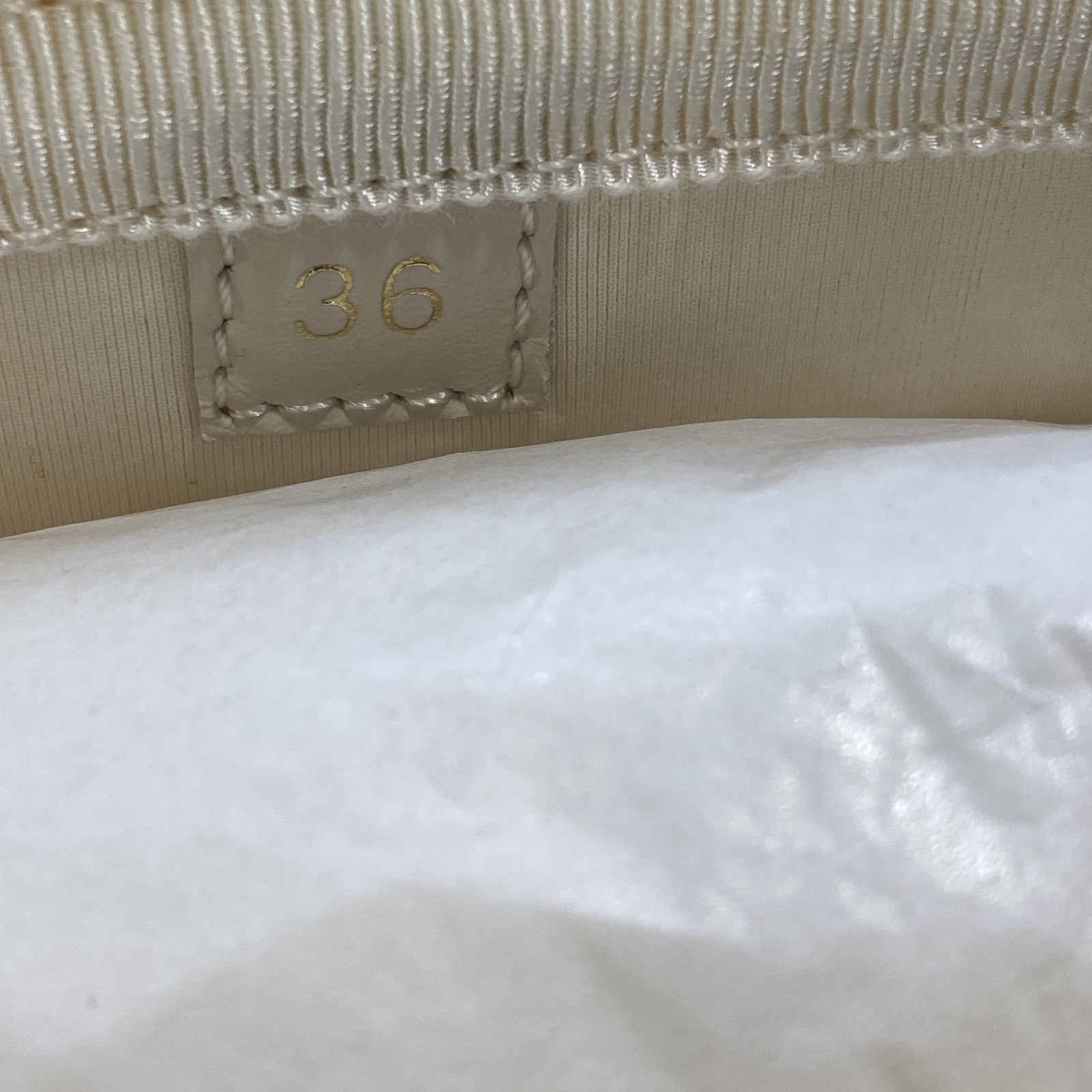 Valentino Garavani Atelier 03 Rain Boots Women Size 6 White Rose Rubber Ankle thumbnail 11