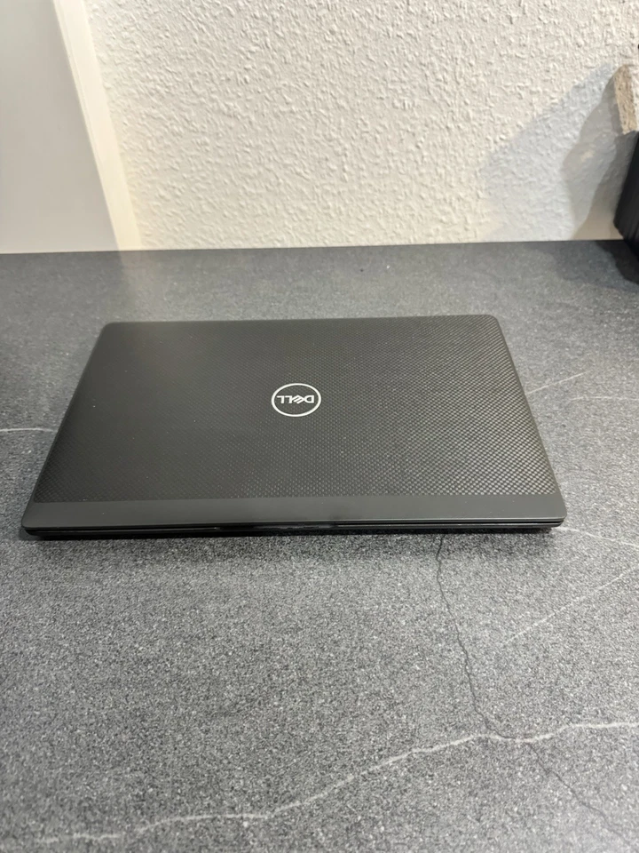 Dell Latitude 7420 · i5-1145G7 · 16GB · 256GB, photo 1 sur 2