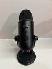 Blue Yeti Professional Condenser Microphone A00121 Black