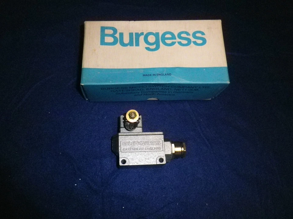 Burgess Schalter G2V3HM6SRA Endschalter 125-240 V 10A Neu NOS Kontaktschalter