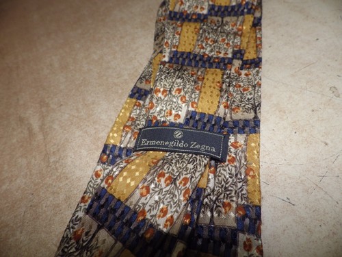 VTG DESIGNER TIE TANGO BY ERMENEGILDO ZEGNA FLORAL HANDPAINTED - Picture 2 of 3