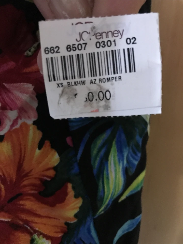 ARIZONA JEAN CO - JUNIORS - PANTALONES CORTOS DE UNA PIEZA - MULTICOLOR - TALLA XS (TW-4069) Foto 3 de 4