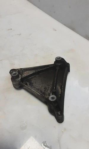 AUDI A6 4F2, C6 Klimakompressorhalterung 06E260835C 3.20 Petrol 2006 25750763