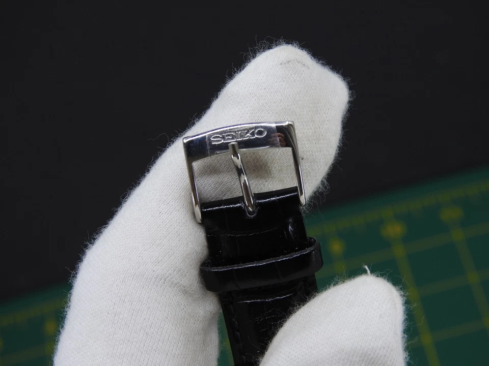 Seiko Men's Retrograde Day Date Stainless Steel 34mm Quartz Watch 5Y66-0AC0 - Image 3 of 3