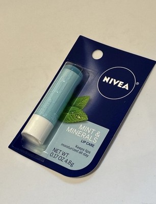 NIVEA Mint & Minerals Lip Care 0.17 oz shea butter peppermint extract sealed