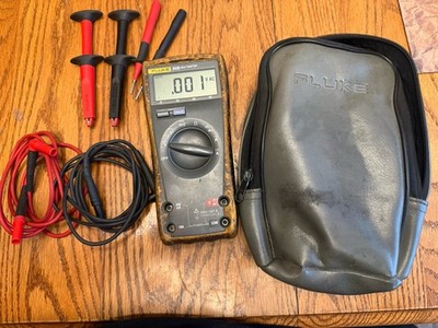 Fluke 23 III Digital Multimeter  - Bag Tl220 Leads Working Great