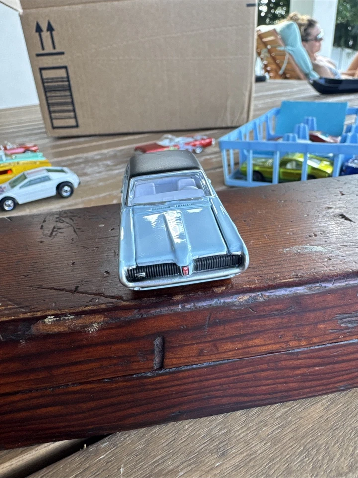 1967 Mercury Cougar - Hot Baby Blue - Vintage Real Riders Wheels - Imagem 3 de 4