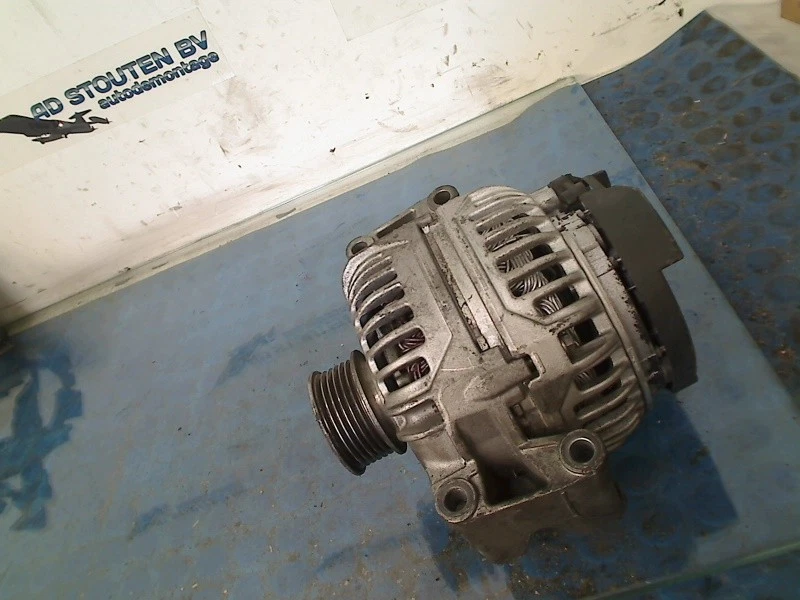 ALTERNATORE Volkswagen Golf VI (5K1) 2009 06B903016AB #2002 Foto 2 de 4