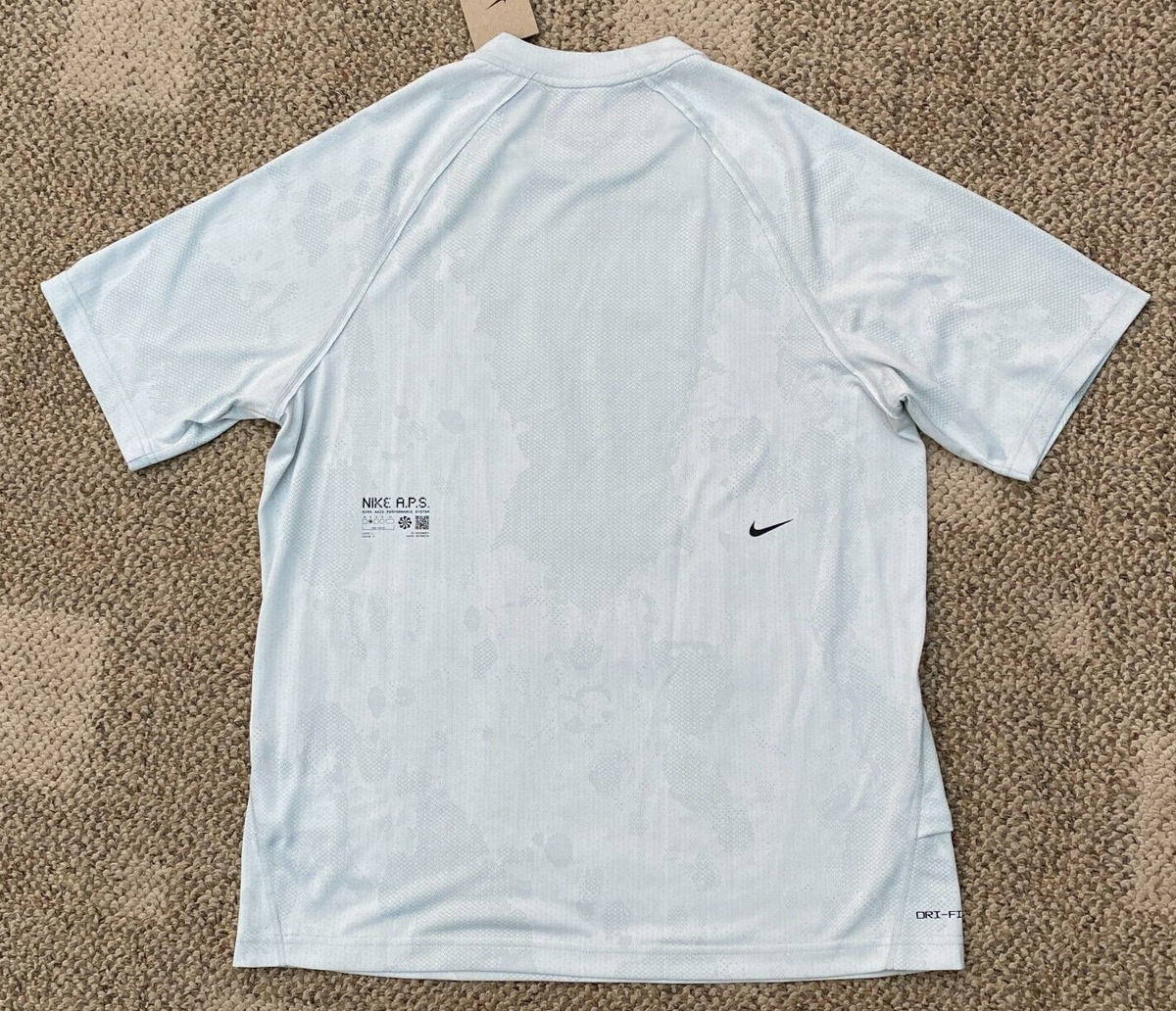 【NIKE】★OVER SIZEED NCPS TSHIRT★【正規品】 Nike Top Shirt ADV A.P.S. Engineered Fitness DX6954-100 $80
