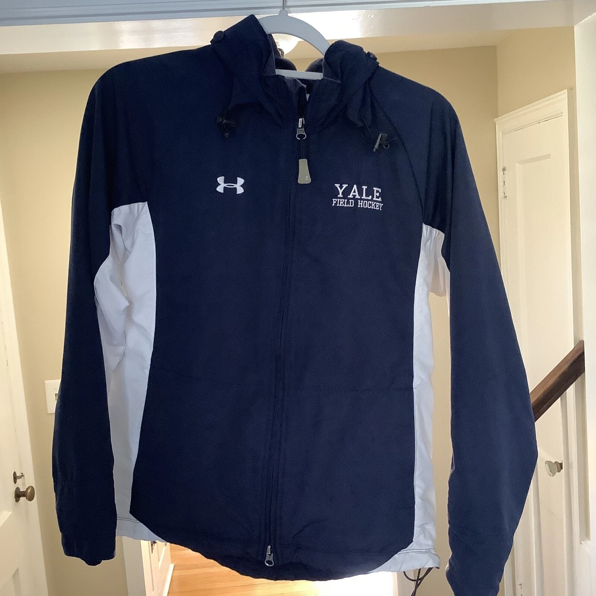 Under armour hockey sweater deals