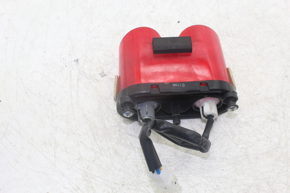 Luz de freno trasera Yamaha Rs Venture Rst90 05-18/no07 5jj-84710-12-00 Foto 3 de 4