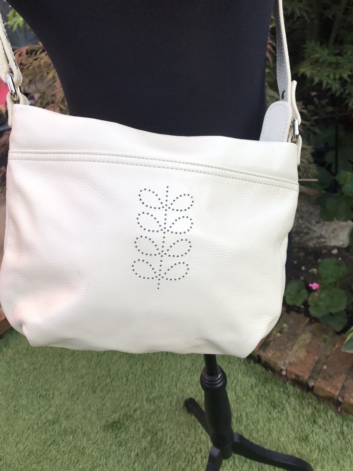 Orla Kiely Cream Leather Stem Crossbody/Shoulder Bag eBay