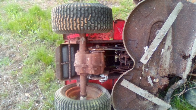108 & MTD Garden Tractors/Pulling Tractors - Image 6