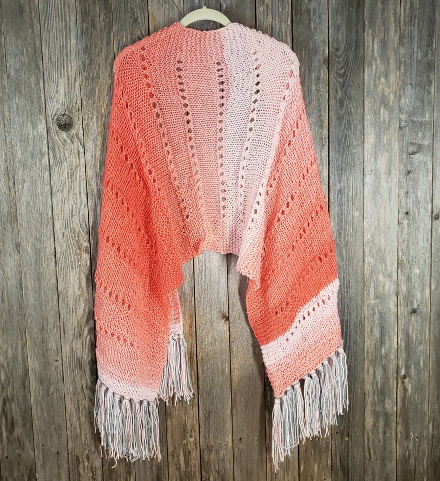 NUEVO Mantón Coral Ombre Tejido a Mano Bufanda Envoltura Boho Flecos Hecho a Mano Hippie Tejido Foto 3 de 4