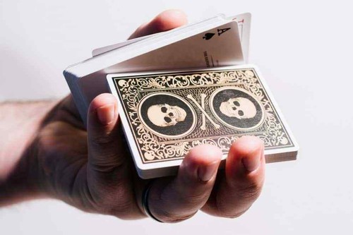 Superior Skull & Bones V2 (Schwarz/Gold) Spielkarten von Expert Spielkarte Co.! - Bild 10 von 12