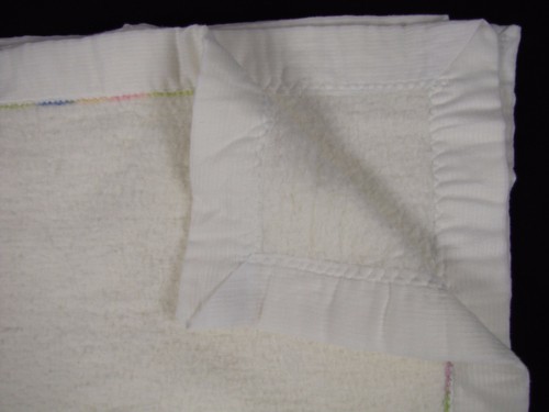 QUILTEX Baby Boy Girl White 3 Balloons Blanket ACRYLIC UNION MADE in USA EUC - Picture 3 of 5