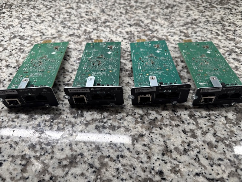 Lot of (4)x Emerson Liebert IntelliSlot IS-UNITY-DP Network Communication Card !