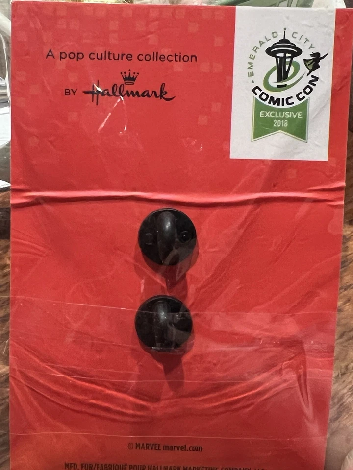 Black Panther PXL8 Pin Marvel Avengers PopMinded Hallmark 2018 SDCC Exclusive Foto 3 de 4