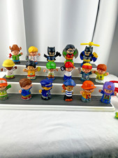 Lot Of 17 Fisher Price Little People Figurines