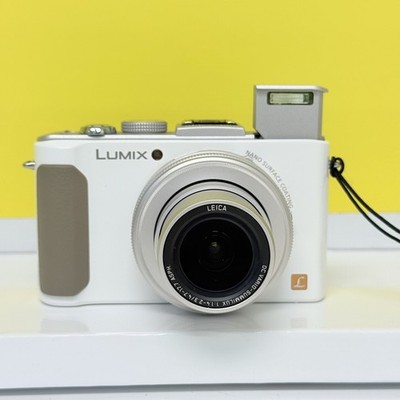 Panasonic LUMIX DMC-LX5 10.1MP 3.8X Optical Zoom Digital Camera HD