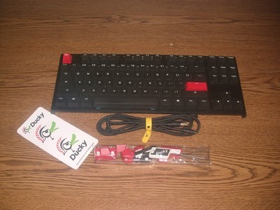 Ducky One 2 TKL 80％ Gaming Keyboard Black Used - Cherry MX Blue Switches