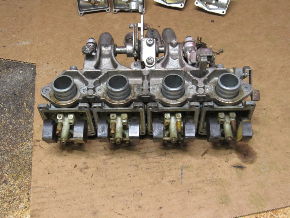 Juego de cuatro carburadores Honda CB350 F 350 1973 listo para limpiar Foto 4 de 4