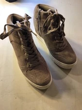 Steve Madden Noah Women's Size 6M Shoes Gray Zip Up Hidden Wedge Ankle Boots EUC