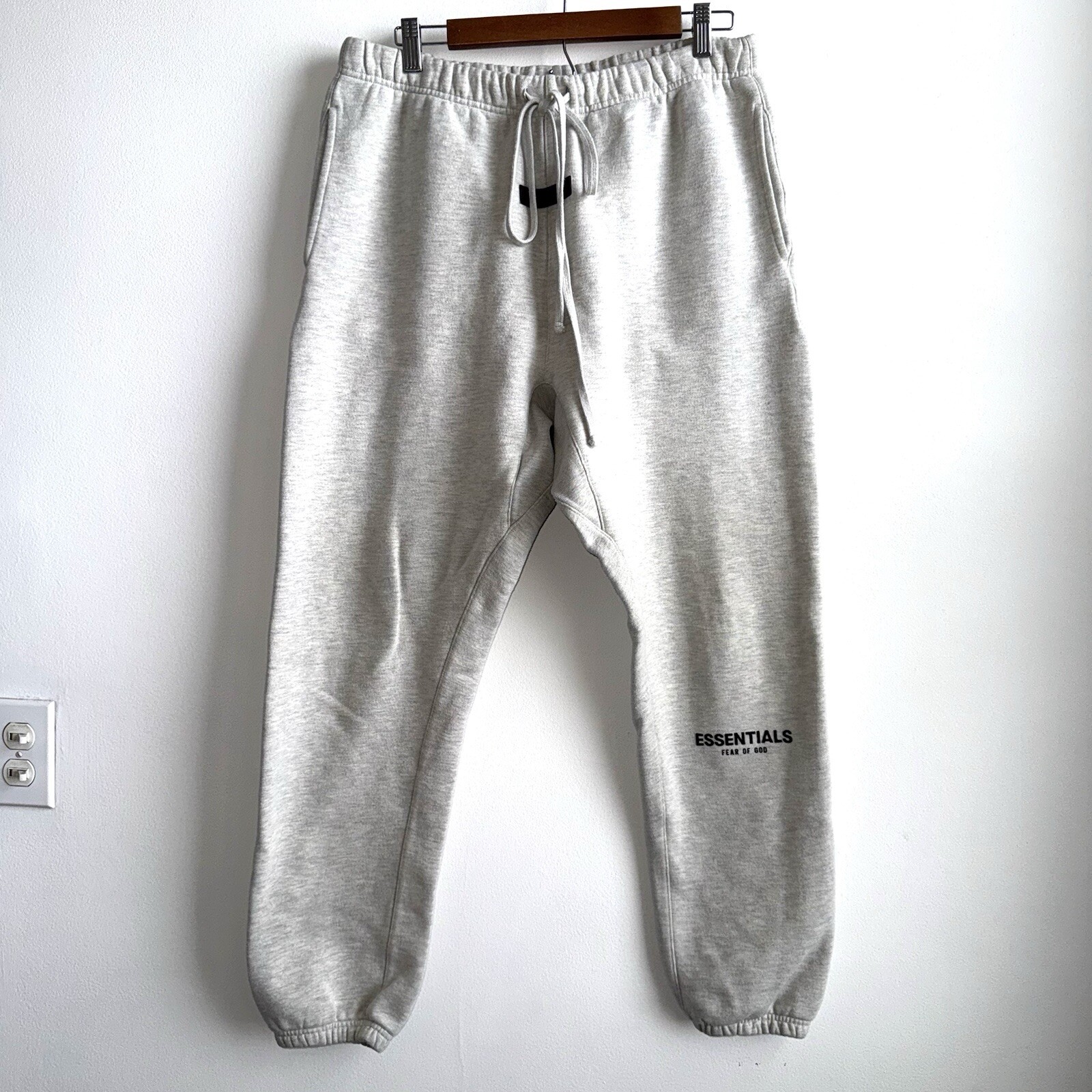 Fear of God Essentials Gray Men’s Large FOG Joggers Comfort Fit