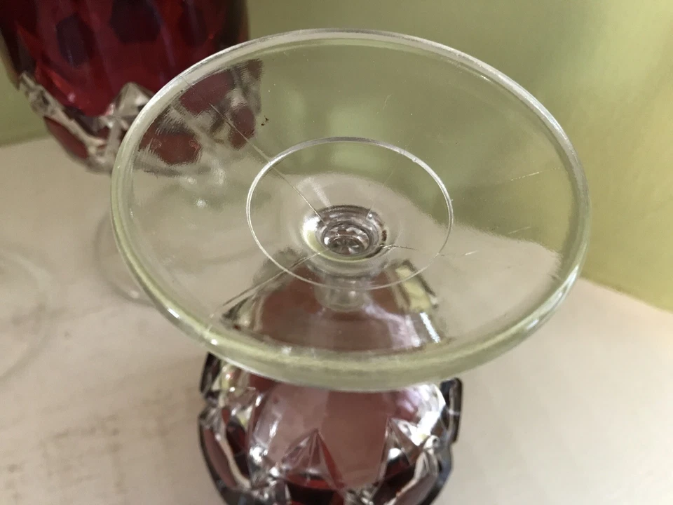  лот из 4 винтажных красных и прозрачных стеклянных кубков с отпечатком большого пальца 6 дюймов со стержнем - Изображение 4 из 4