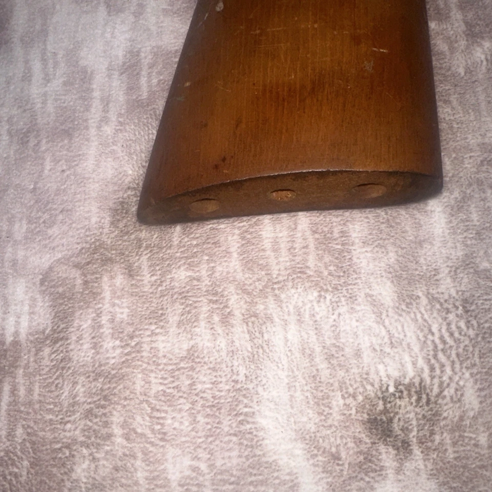 ARMAS CENTURY BEARCAT 22 Cal. STOC de rifle Foto 4 de 4