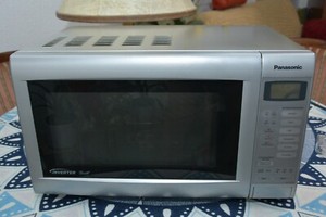 Mikrowelle mit Grillfunktion Panasonic