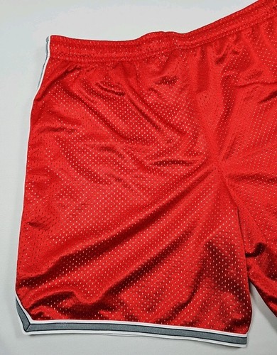 Vintage Nike Mesh Red Gym Shorts Youth Medium 8-10 Swoosh Basketball Running 32" - Picture 7 of 13