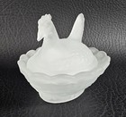 Boyd's Crystal Art Glass CHICK SALT #59 CRYSTAL SATIN 5-31-84 — photo 1