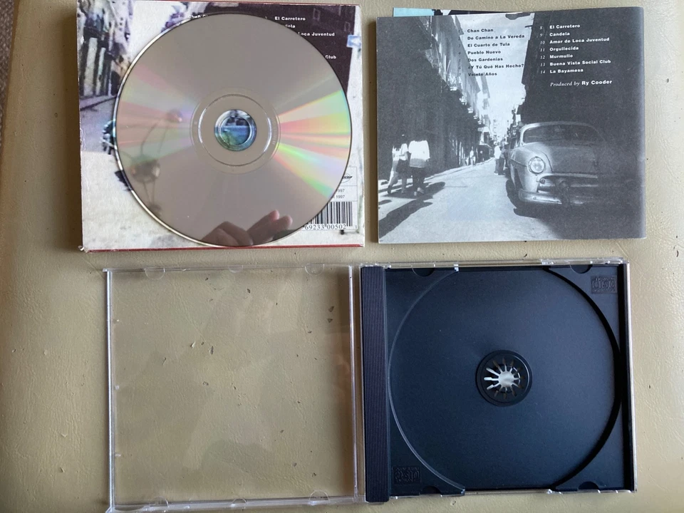 Buena Vista Social Club (1997) inc. Chan Chan, De Camino a La Vereda, Candela - Image 3 of 4