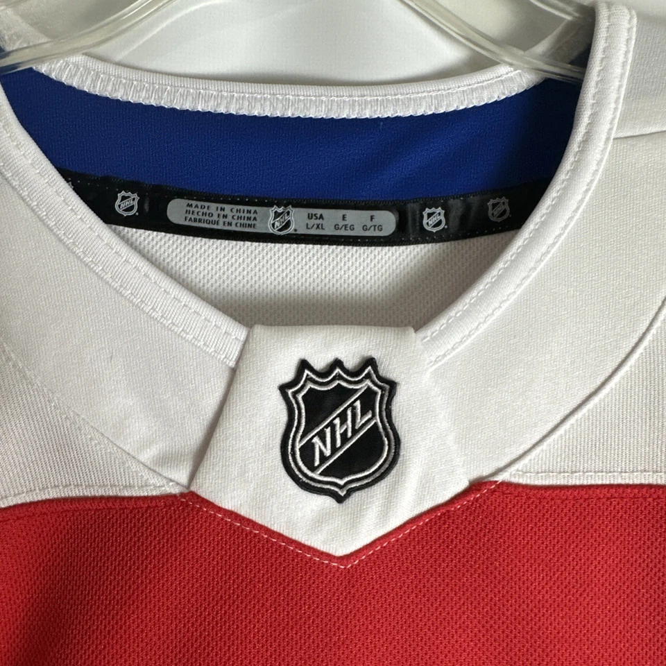 Женская футболка Washington Capitals Breakaway Alternate размер Large/XL индивидуальное название - Изображение 4 из 4